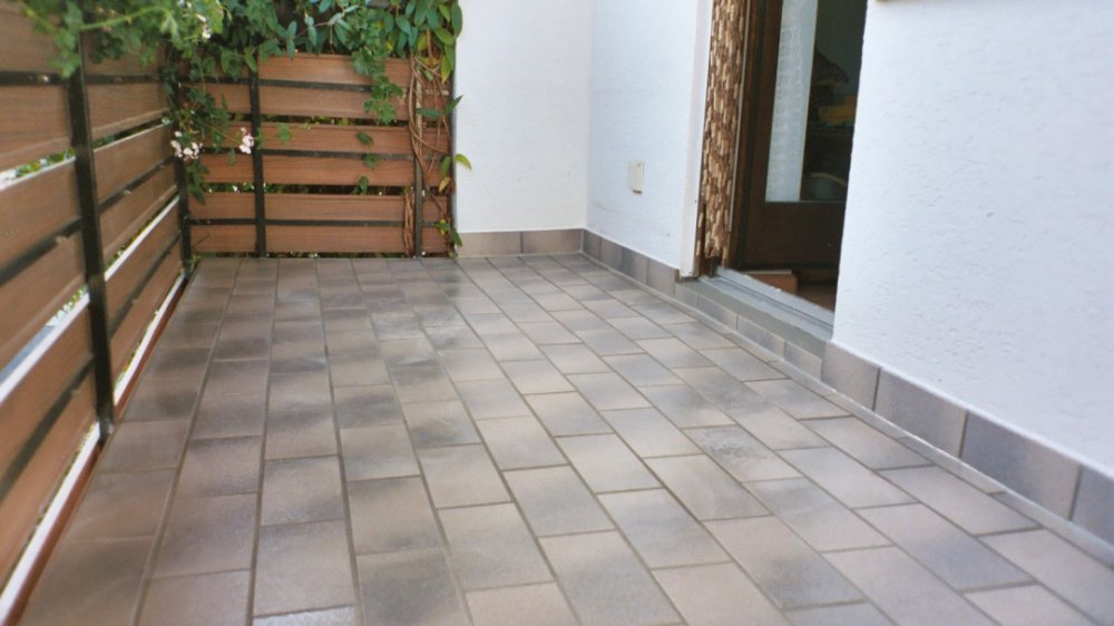 Balkone und Terrasen