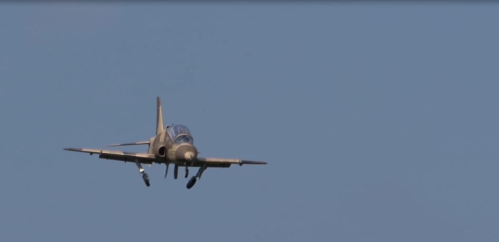 BAE Hawk Eigenbau